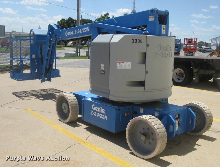 image for item L2310 2001 Genie Z-34/22N boom lift