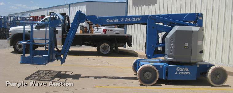 image for item L2310 2001 Genie Z-34/22N boom lift