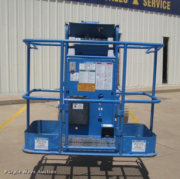 image for item L2310 2001 Genie Z-34/22N boom lift