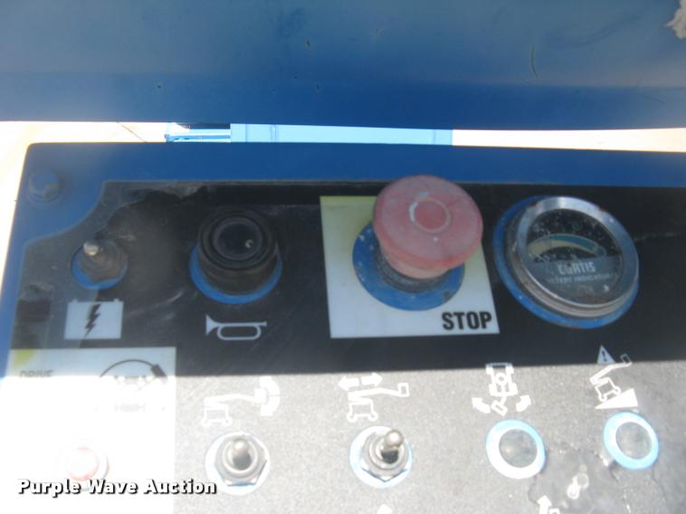 image for item L2310 2001 Genie Z-34/22N boom lift