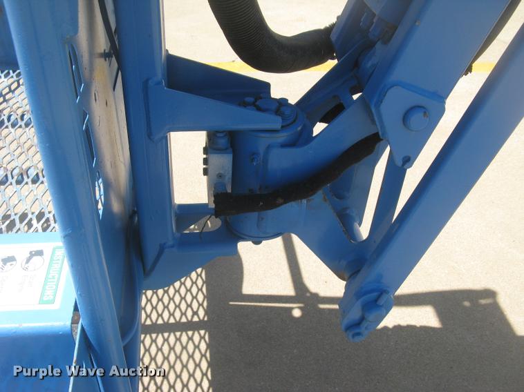 image for item L2310 2001 Genie Z-34/22N boom lift