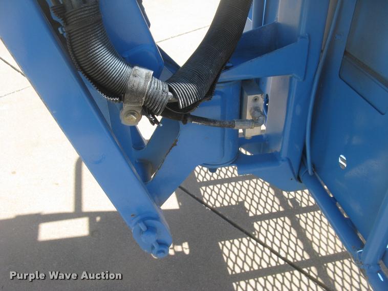 image for item L2310 2001 Genie Z-34/22N boom lift