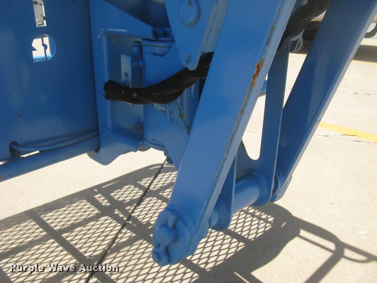 image for item L2310 2001 Genie Z-34/22N boom lift
