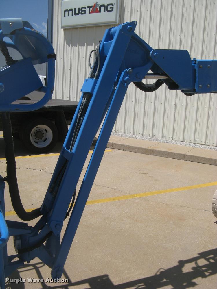 image for item L2310 2001 Genie Z-34/22N boom lift