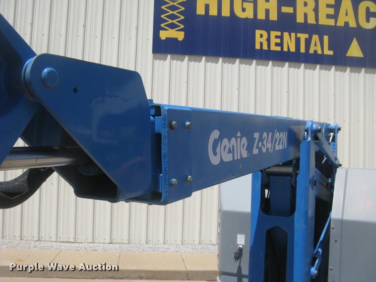 image for item L2310 2001 Genie Z-34/22N boom lift