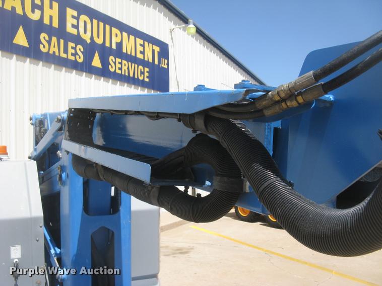 image for item L2310 2001 Genie Z-34/22N boom lift