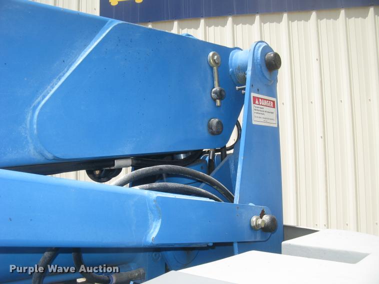 image for item L2310 2001 Genie Z-34/22N boom lift