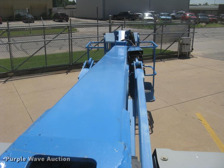 image for item L2310 2001 Genie Z-34/22N boom lift