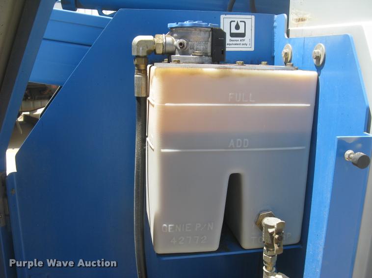 image for item L2310 2001 Genie Z-34/22N boom lift