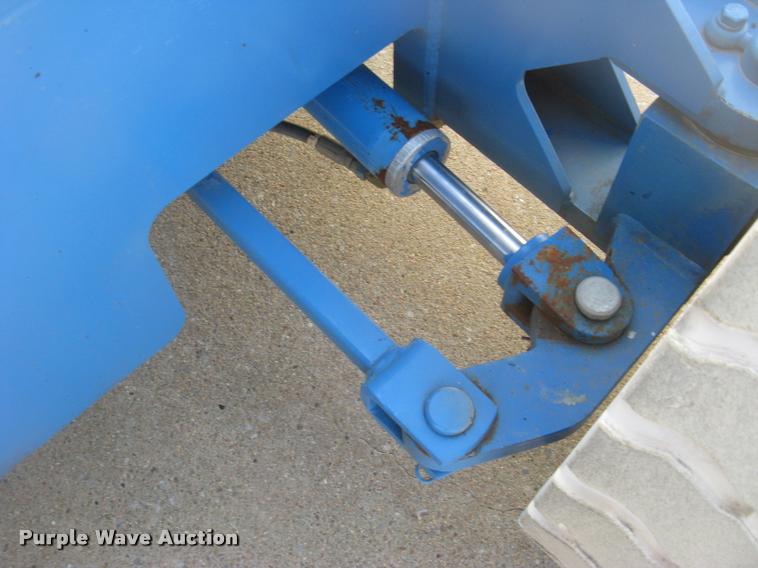 image for item L2310 2001 Genie Z-34/22N boom lift