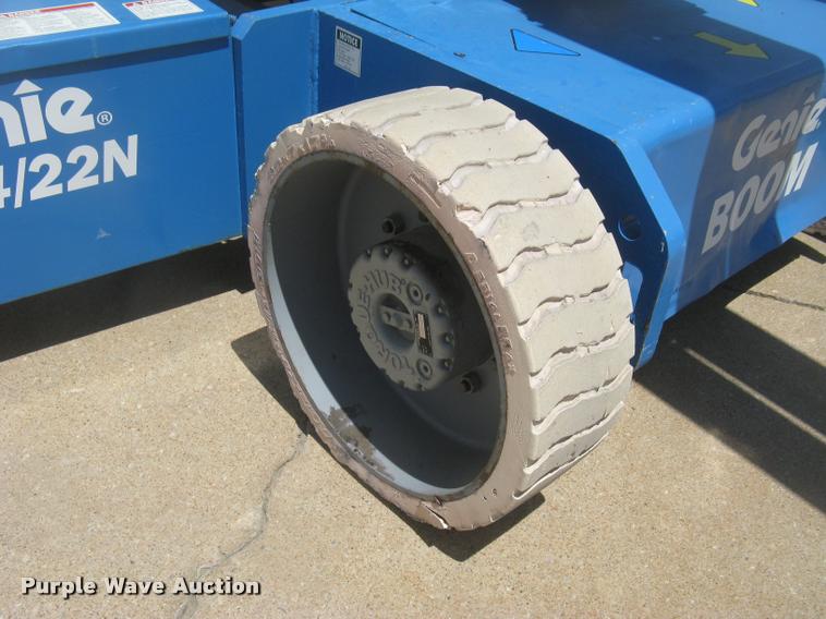 image for item L2310 2001 Genie Z-34/22N boom lift
