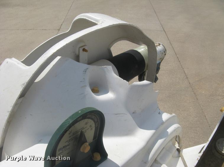 image for item L2311 2007 International 7300 bucket truck