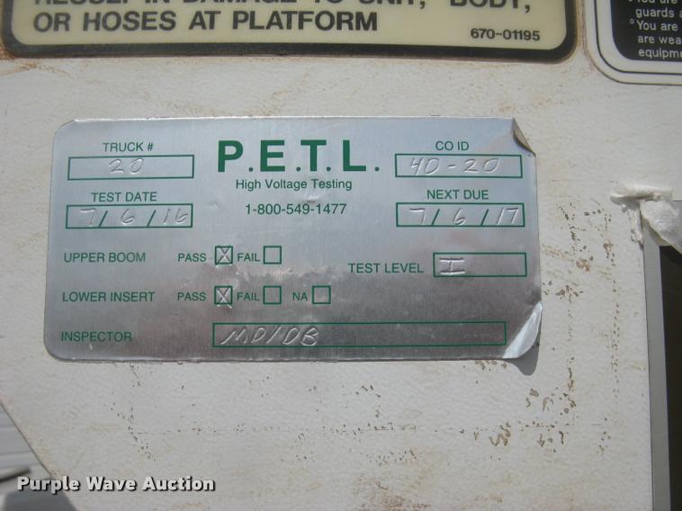 image for item L2311 2007 International 7300 bucket truck