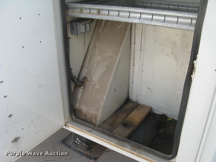 image for item L2311 2007 International 7300 bucket truck