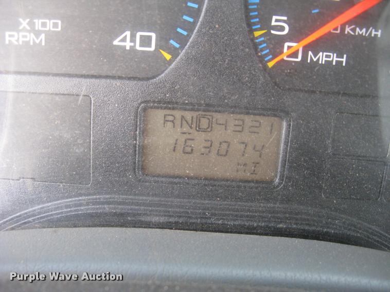 image for item L2311 2007 International 7300 bucket truck