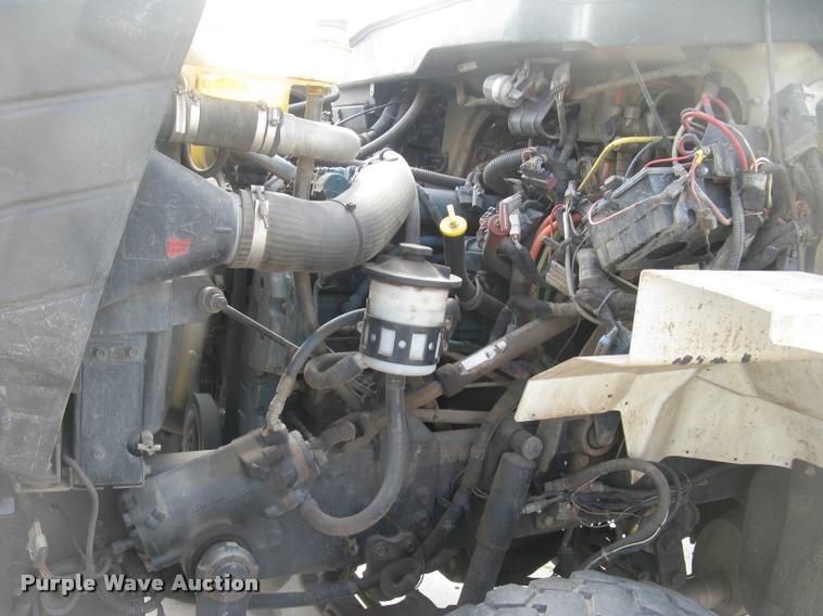 image for item L2311 2007 International 7300 bucket truck