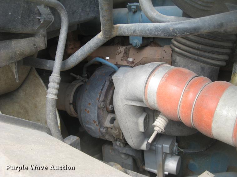 image for item L2311 2007 International 7300 bucket truck