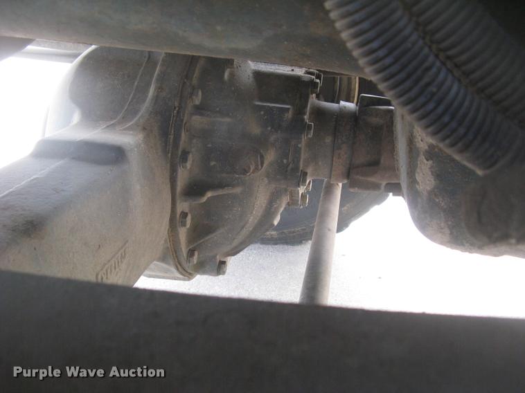 image for item L2311 2007 International 7300 bucket truck