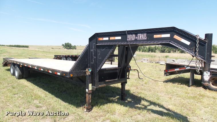 image for item L2318 2003 Load Trail equipment trailer