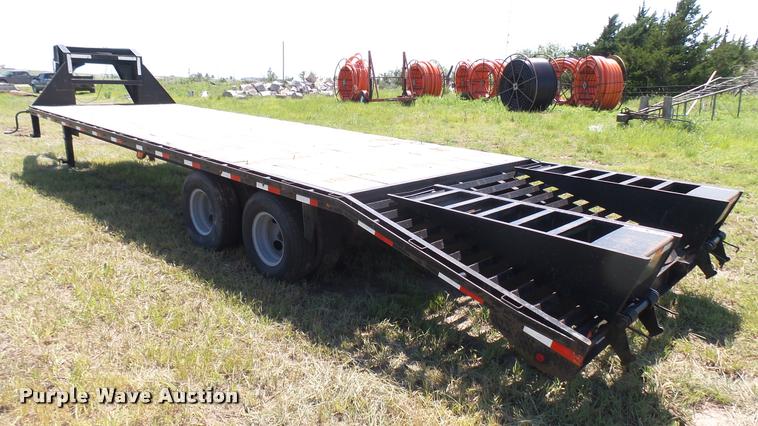 image for item L2318 2003 Load Trail equipment trailer
