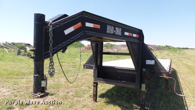 image for item L2318 2003 Load Trail equipment trailer