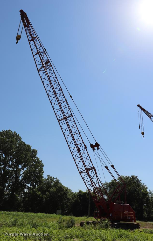 image for item L3180 1966 Manitowoc 4000W crane