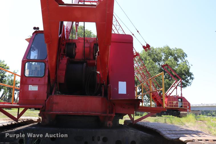 image for item L3180 1966 Manitowoc 4000W crane