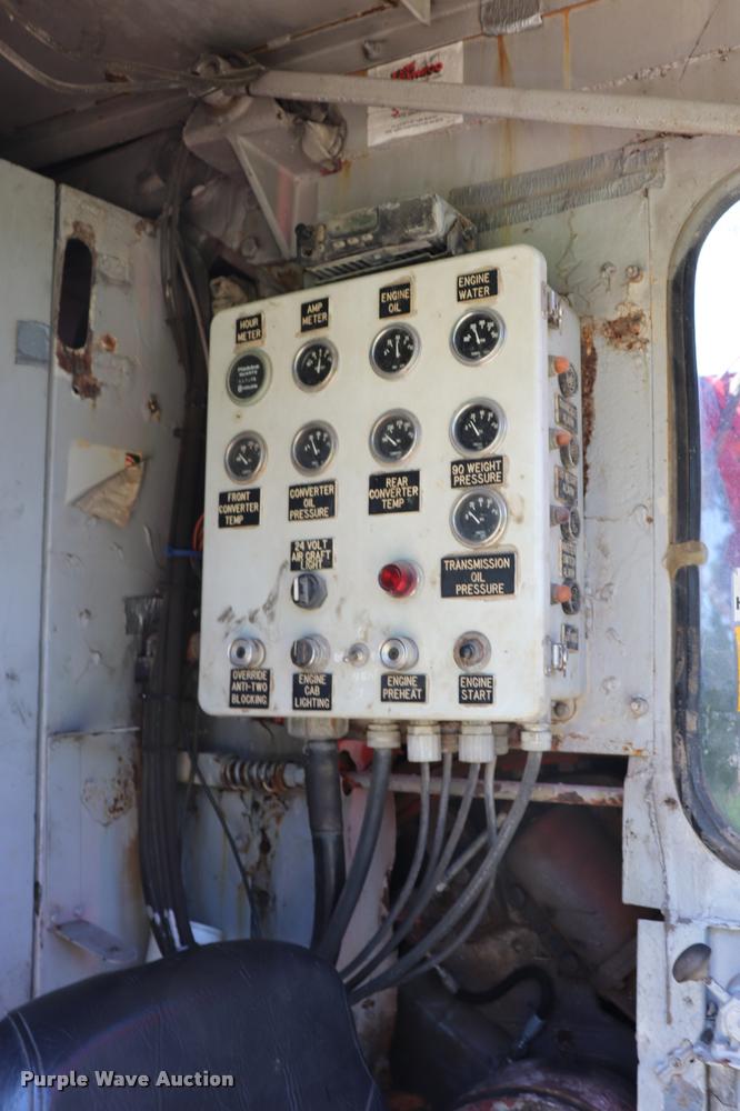 image for item L3180 1966 Manitowoc 4000W crane