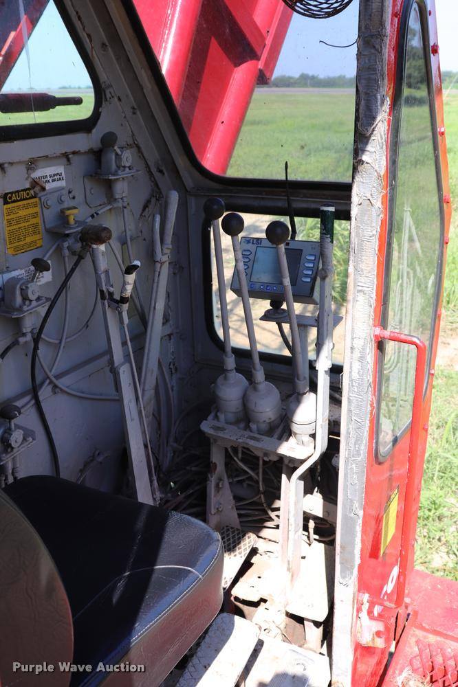 image for item L3180 1966 Manitowoc 4000W crane