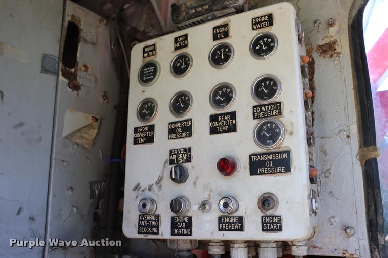 image for item L3180 1966 Manitowoc 4000W crane