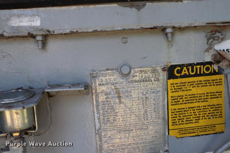 image for item L3180 1966 Manitowoc 4000W crane