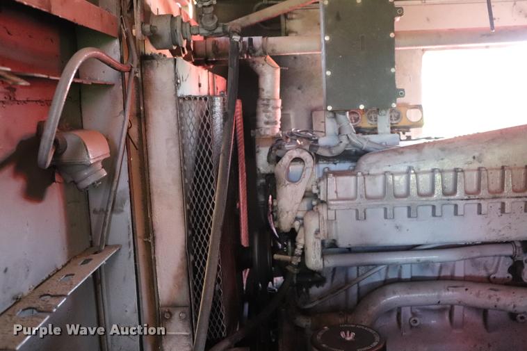 image for item L3180 1966 Manitowoc 4000W crane