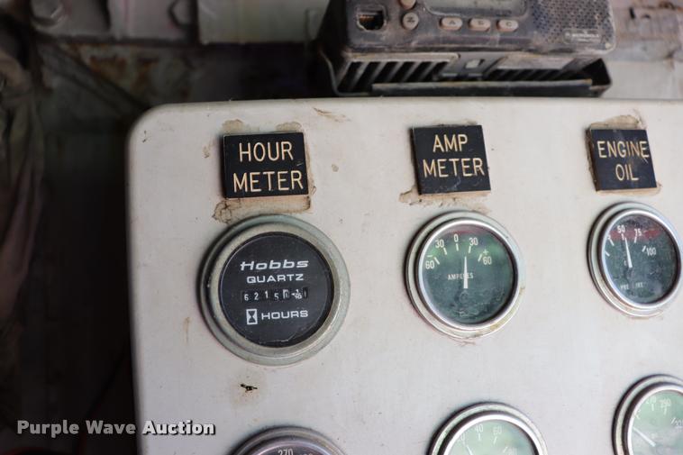 image for item L3180 1966 Manitowoc 4000W crane