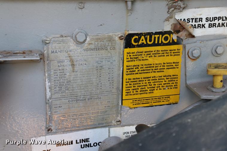 image for item L3180 1966 Manitowoc 4000W crane