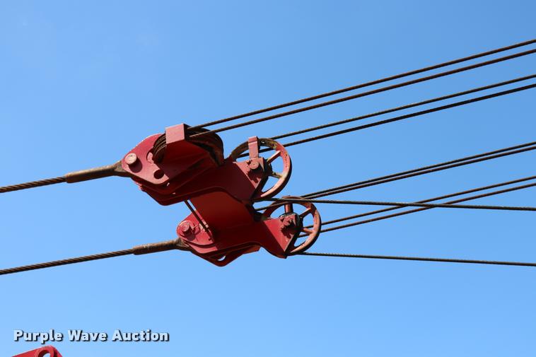 image for item L3180 1966 Manitowoc 4000W crane