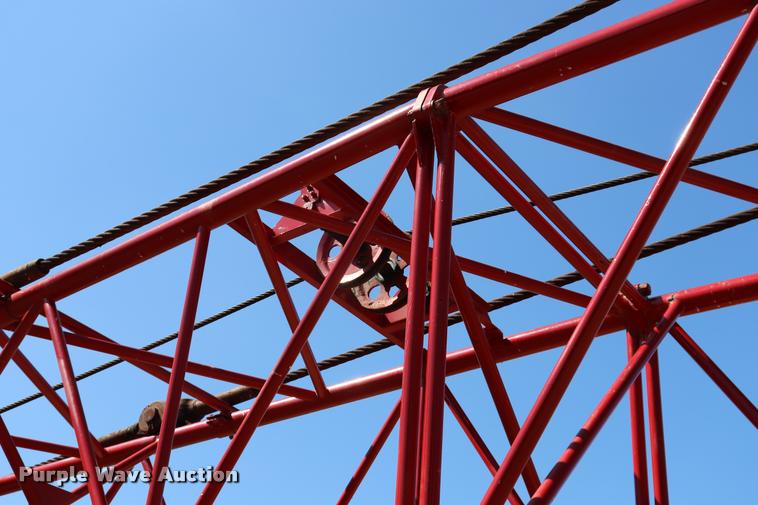 image for item L3180 1966 Manitowoc 4000W crane