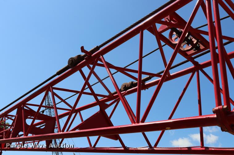 image for item L3180 1966 Manitowoc 4000W crane