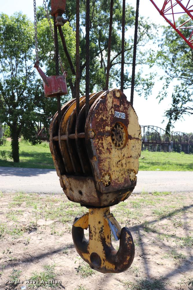 image for item L3180 1966 Manitowoc 4000W crane