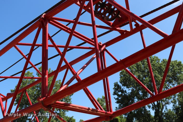 image for item L3180 1966 Manitowoc 4000W crane