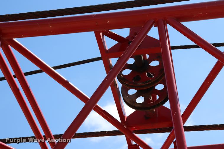 image for item L3180 1966 Manitowoc 4000W crane