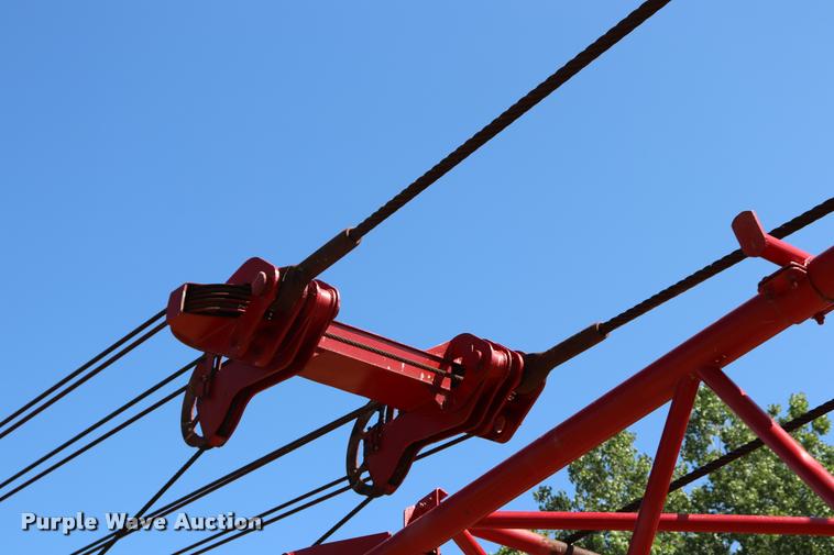 image for item L3180 1966 Manitowoc 4000W crane