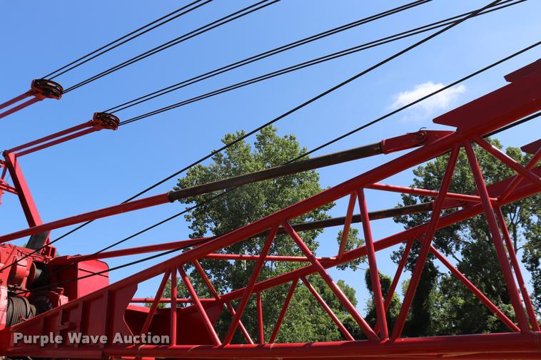 image for item L3180 1966 Manitowoc 4000W crane