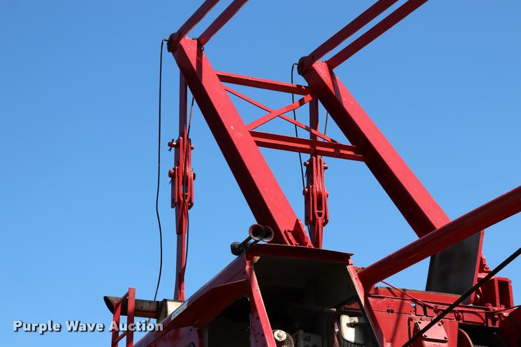 image for item L3180 1966 Manitowoc 4000W crane