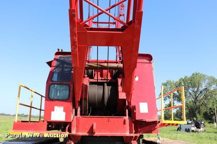 image for item L3181 1967 Manitowoc 4000W crane