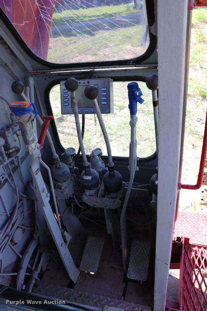 image for item L3181 1967 Manitowoc 4000W crane