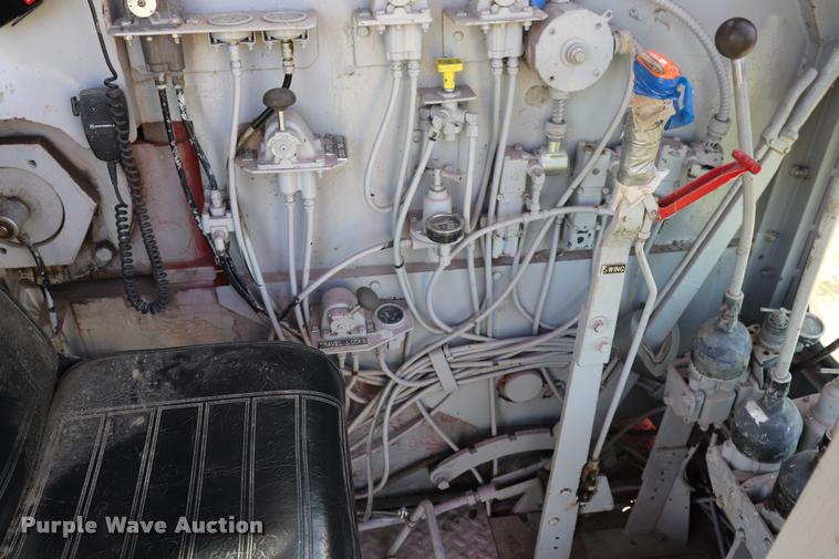 image for item L3181 1967 Manitowoc 4000W crane