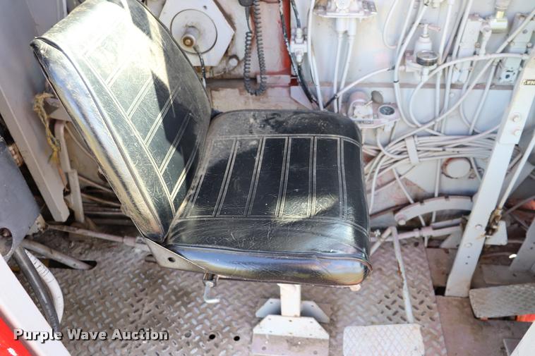 image for item L3181 1967 Manitowoc 4000W crane