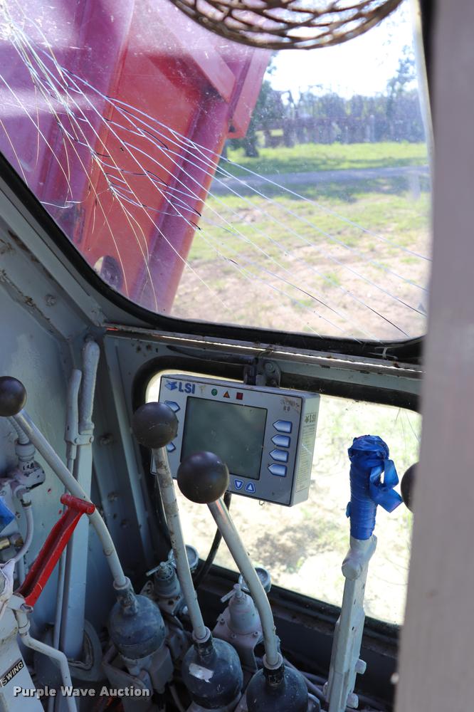 image for item L3181 1967 Manitowoc 4000W crane