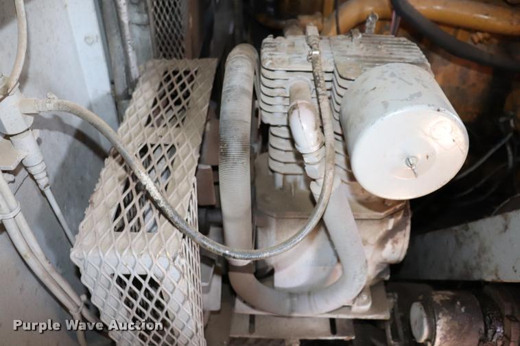 image for item L3181 1967 Manitowoc 4000W crane