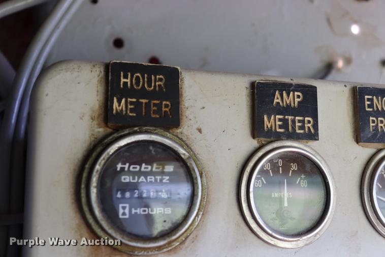 image for item L3181 1967 Manitowoc 4000W crane